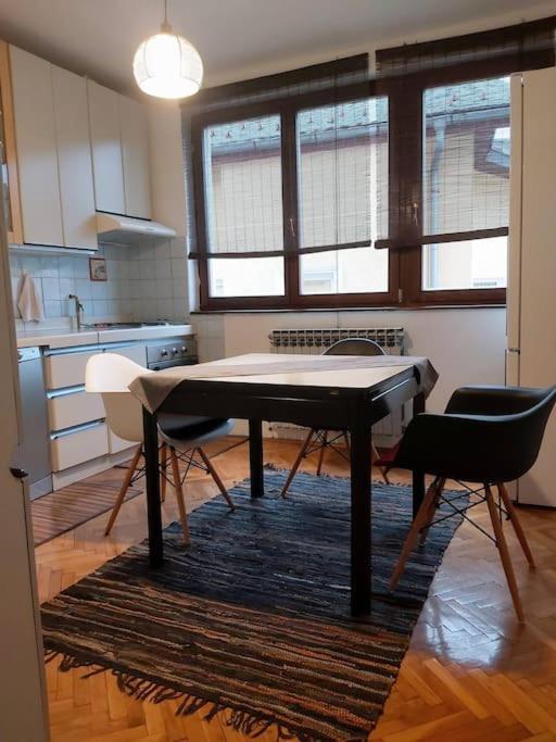 Spacious Condo Near Bascarsija - Free Parking Σαράγεβο Εξωτερικό φωτογραφία